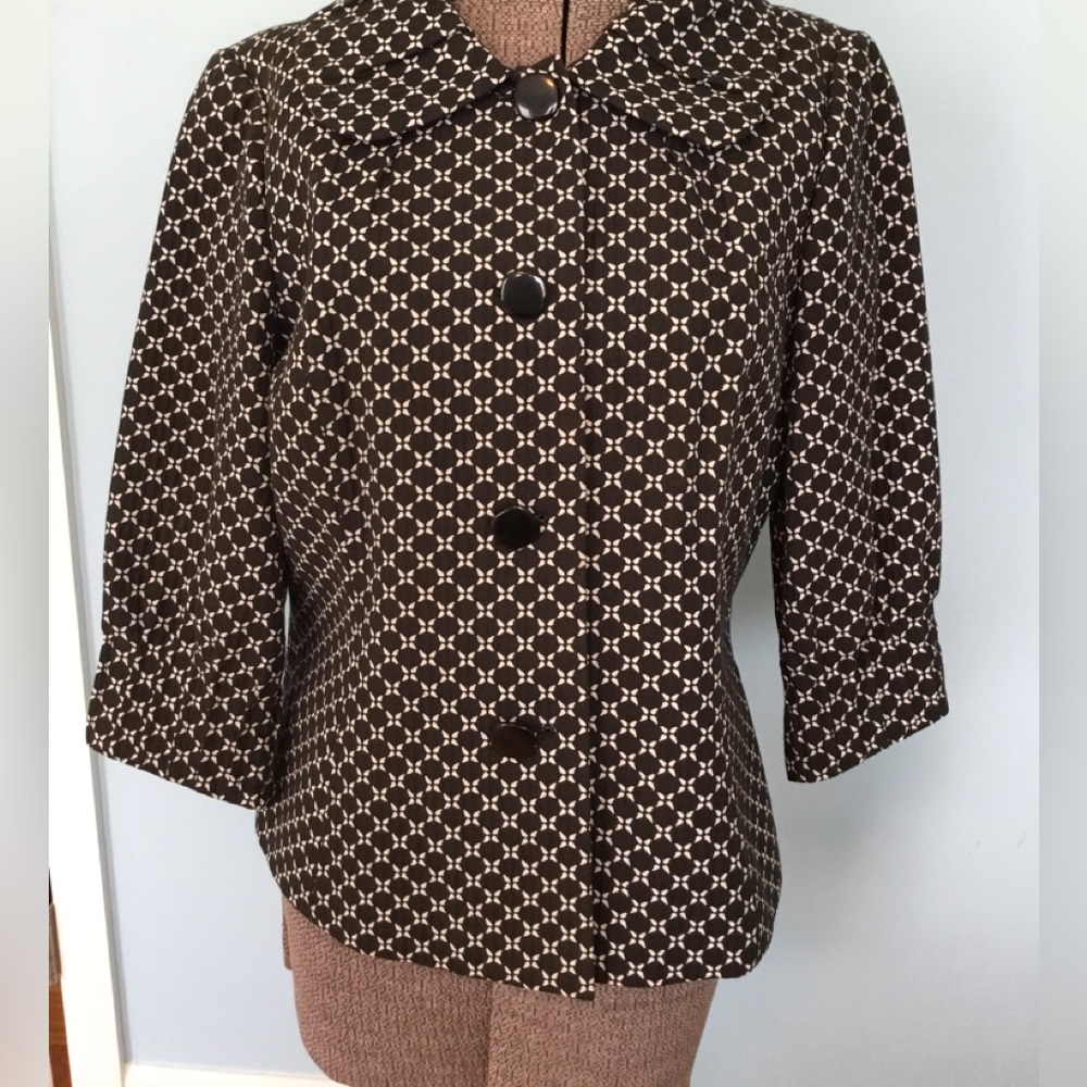 Tailored black and white jacket